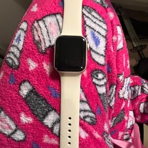 Apple Smartwatch with Cream Band